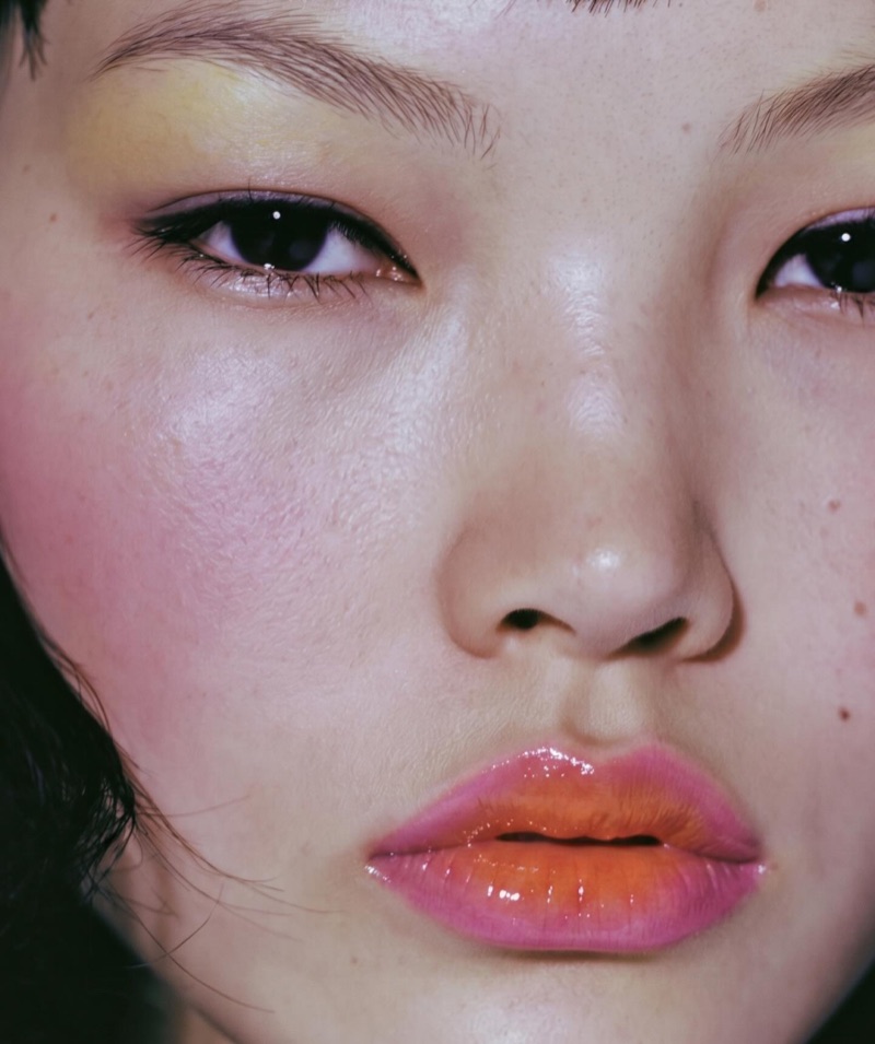 Gradients · by Laura Dunkelmann · beauty portrait, gradient makeup, glossy lips